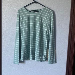 Pink clover size small sweater with back twist detail